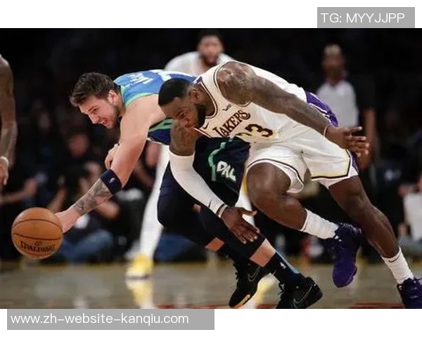 热火与湖人精彩对决全场录像回放分析及精彩瞬间回顾